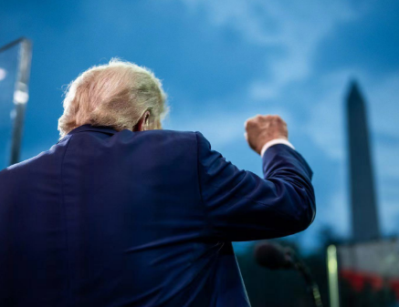 配资查询门户导航 牛弹琴：白宫惊现豆腐渣？特朗普真气坏了